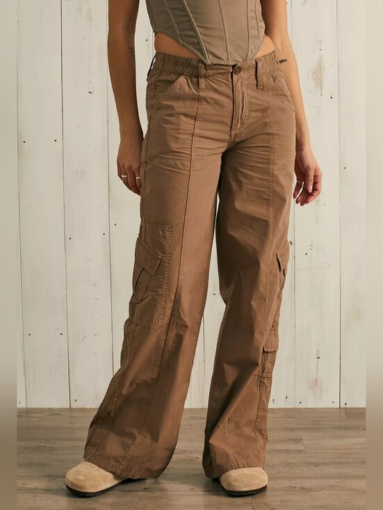 BDG Pants - BDG Urban Outfitters Y2K Low Rise Wide Leg Brown Cargo Pants